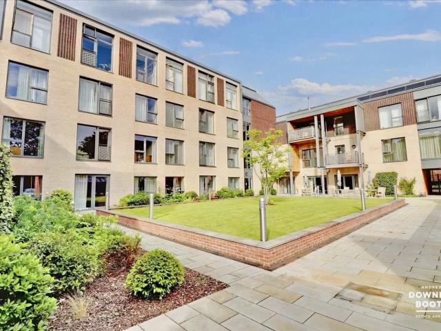 Flat for rent in Lichfield, Boley Park