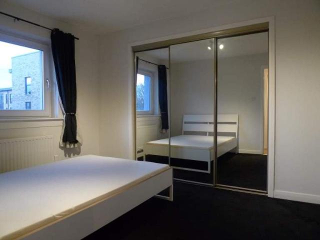 Flat for rent in Calton, Scotland