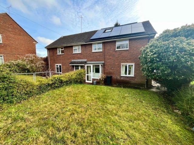 Flat for rent in Stanmore, Hampshire