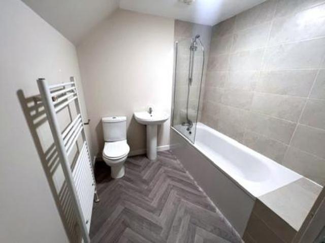 Flat for rent in The Village, Barassie