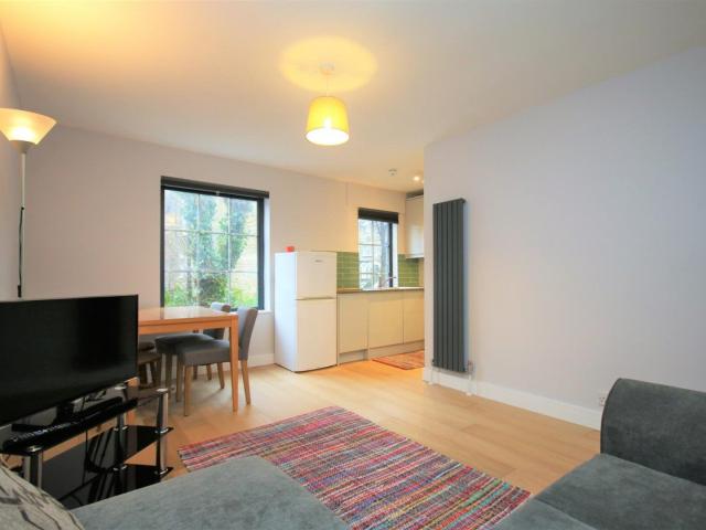 Flat for rent in Tufnell Park, Isle Of Man