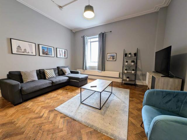Flat for rent in Cavern Quarter, Calderstones