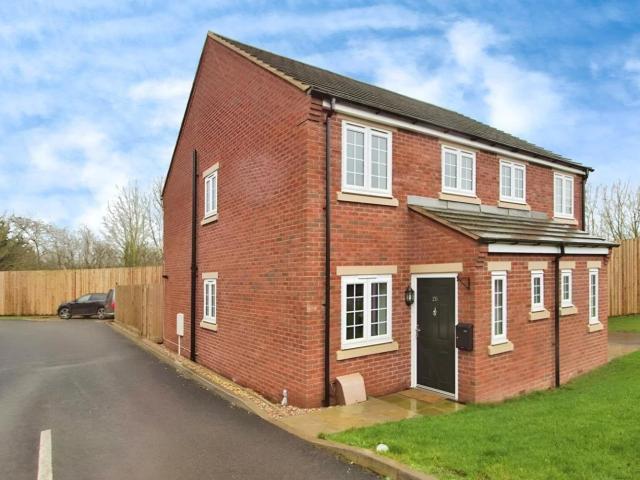 Flat for rent in Stanford On Avon, Leicestershire