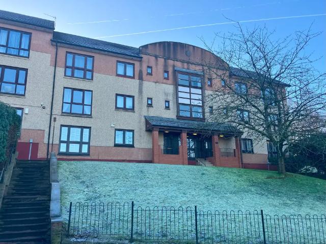 Flat for rent in Potterhill, Glenburn