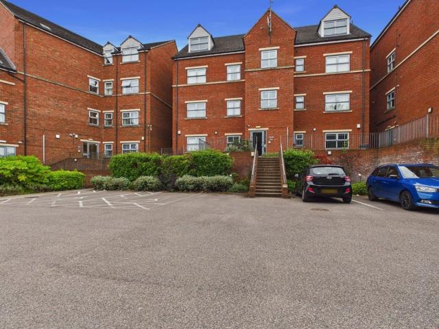 Flat for rent in Moorgate, Rotherham