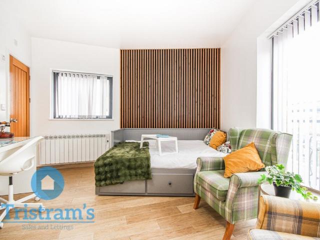 Flat for rent in The Park, City of Nottingham