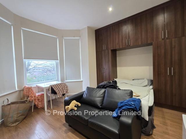 Flat for rent in Town Head, Leeds