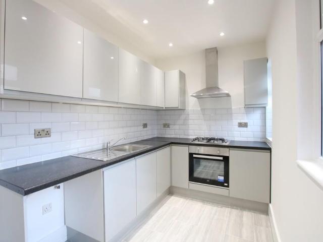 Flat for rent in Cricklewood, Greater London