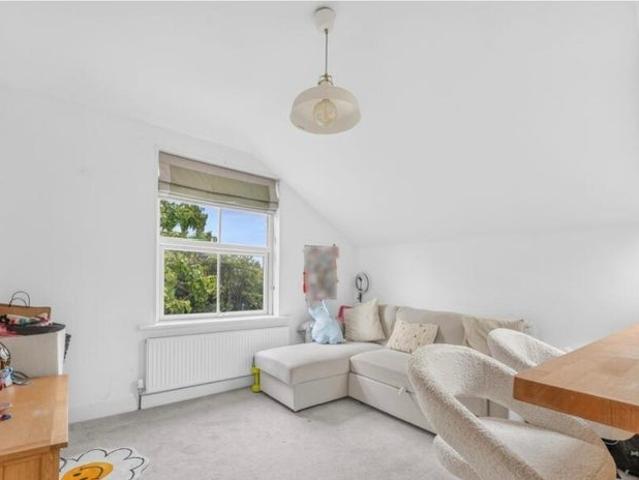 Flat for rent in London Borough of Croydon, Greater London