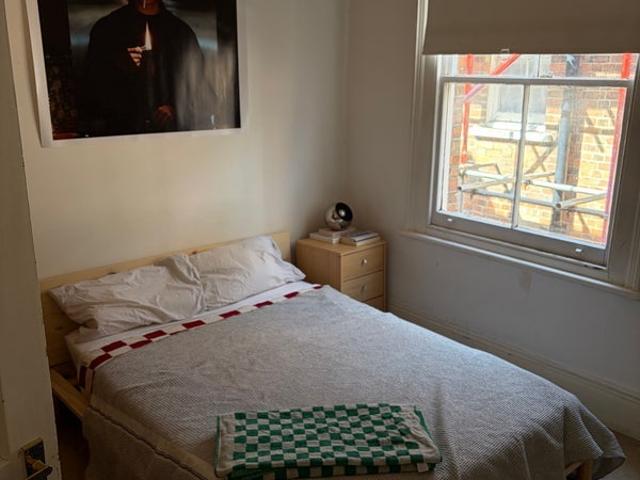 Flat for rent in Kensal Town, Greater London
