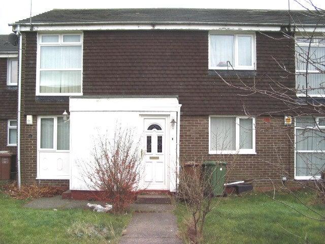 Flat for rent in Moorside, Tyne And Wear