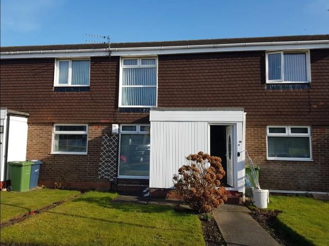 Flat for rent in Moorside, Tyne And Wear