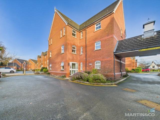 Flat for rent in Poulton, Bebington