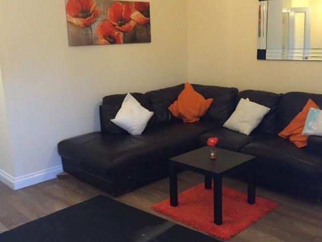 Flat for rent in Moston, Georgia