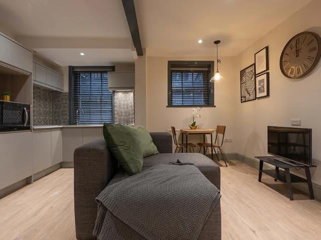 Flat for rent in Knowledge Quarter, Liverpool