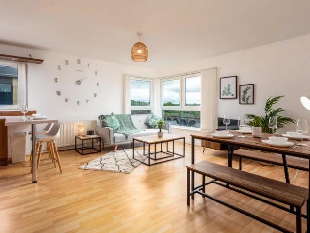 Flat for rent in Altonhill, Crookedholm