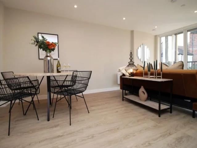 Flat for rent in Cardiff Bay, Falcon Lodge