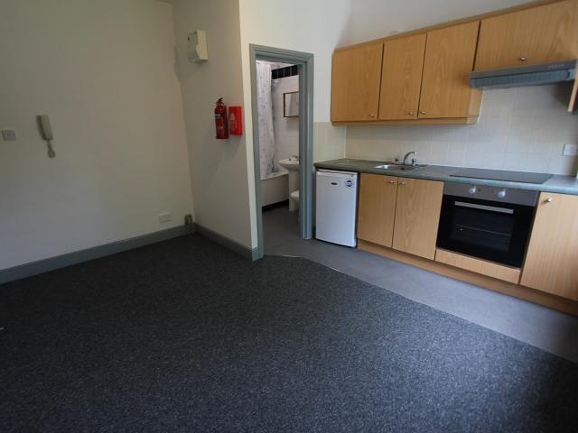 Flat for rent in Ferme Park, Greater London