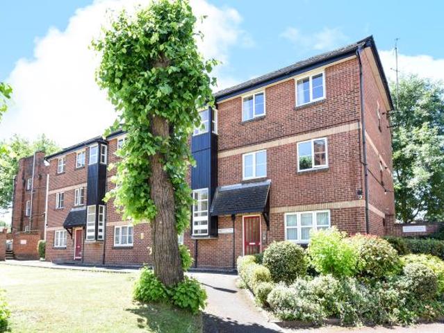 Flat for rent in Newtown, Reading