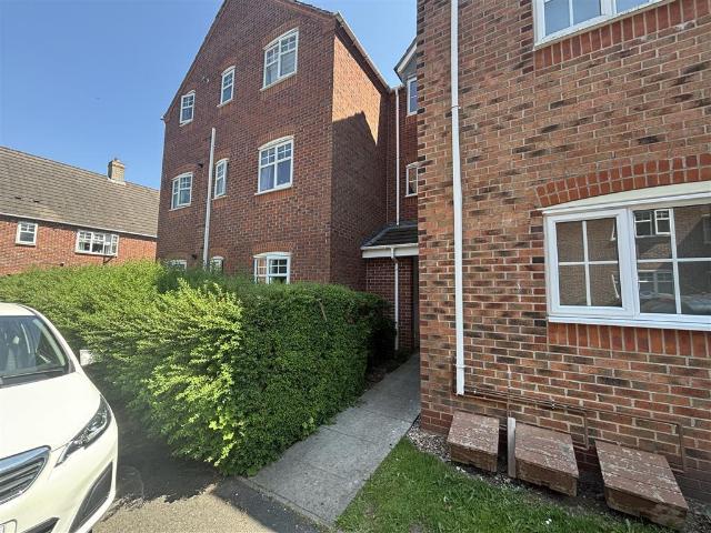 Flat for rent in Lichfield, Boley Park