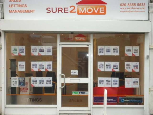 Flat for rent in Royal Borough of Greenwich, Greater London