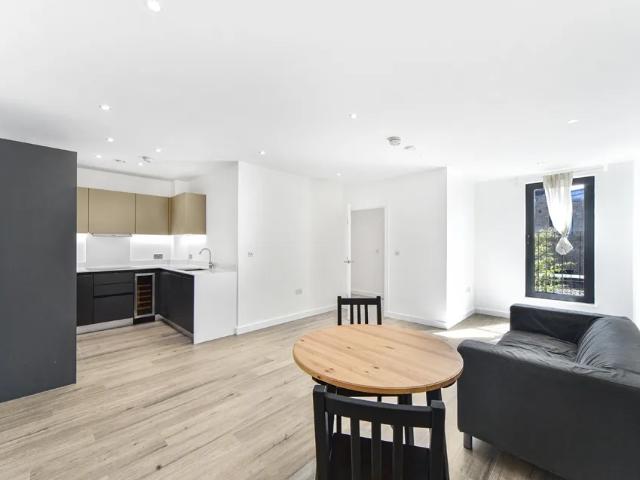 Flat for rent in Callis Yard, Greater London