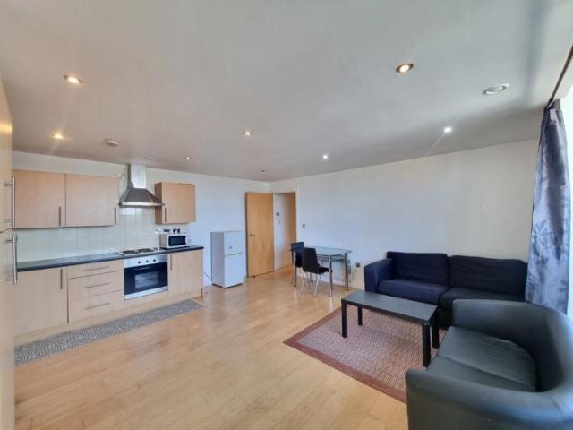 Flat for rent in St Matthew's, Old Wharf
