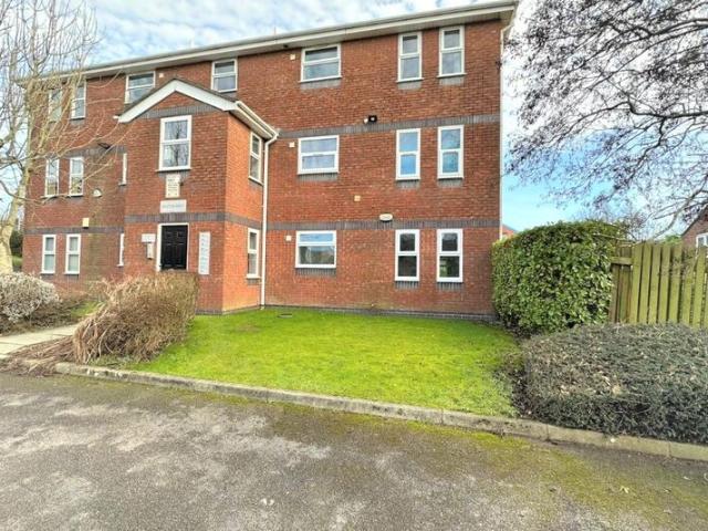 Flat for rent in Whinny Heights, Blackburn