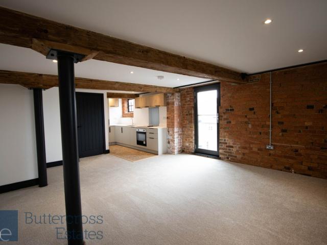 Flat for rent in Alverton, East Midlands