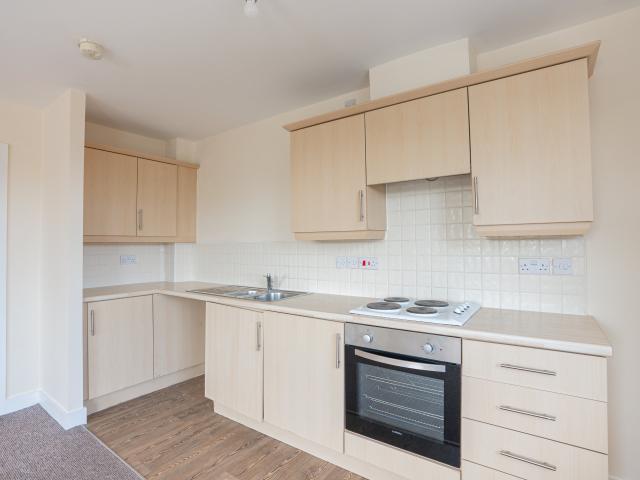 Flat for rent in Rossmore Estate, Rossmore