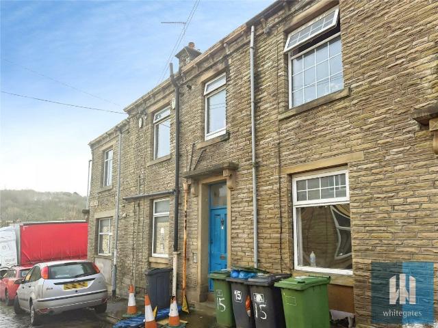 Flat for rent in Armitage Bridge, West Yorkshire