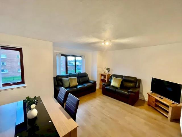 Flat for rent in Charleston, Glenburn
