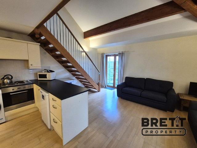 Flat for rent in Milford Haven, Wales