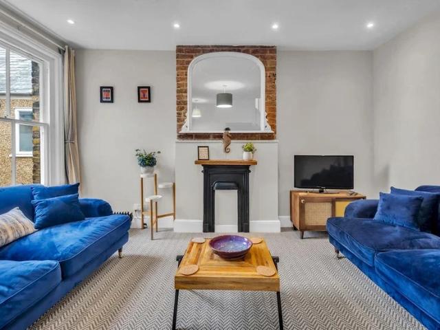 Flat for rent in The Bridge, Kent