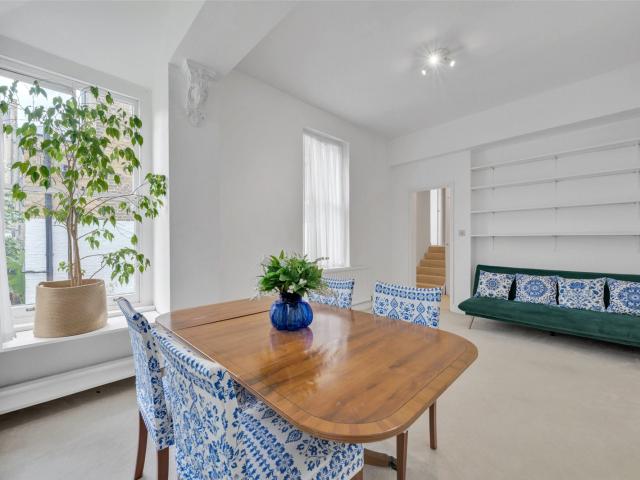 Apartment for rent in Earl's Court, Greater London