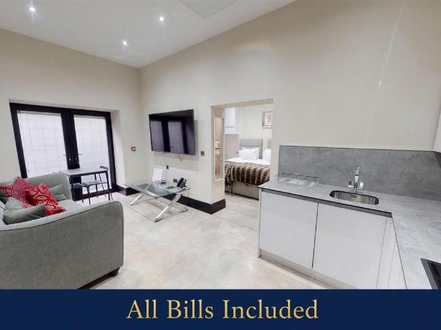 Flat for rent in Southport, Sefton