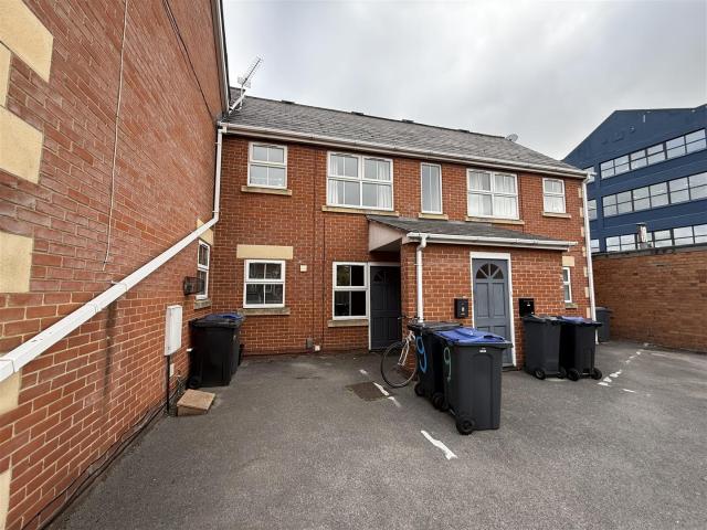 Flat for rent in Melksham Forest, Melksham