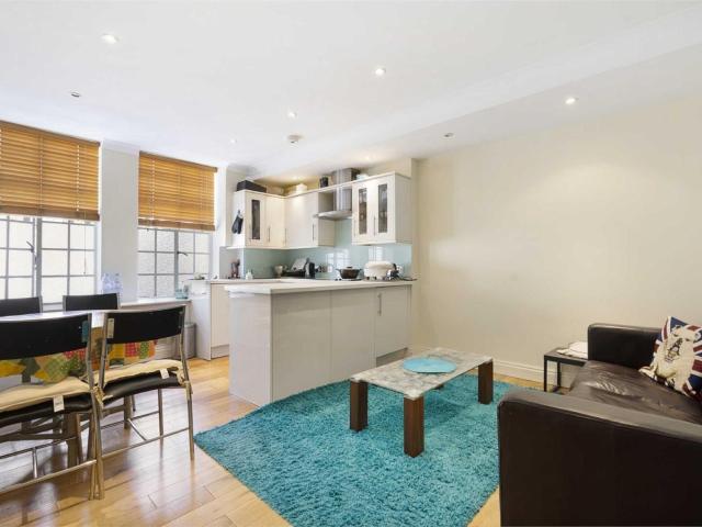 Flat for rent in Camden Town, East Marylebone