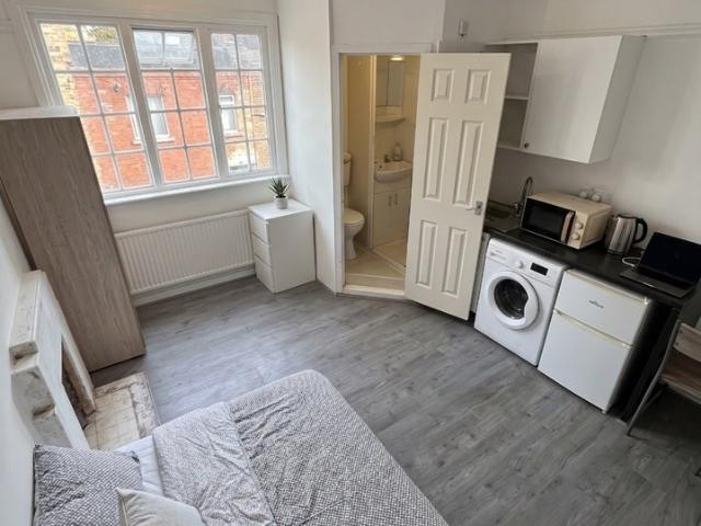 Flat for rent in Elmington Estate, Greater London