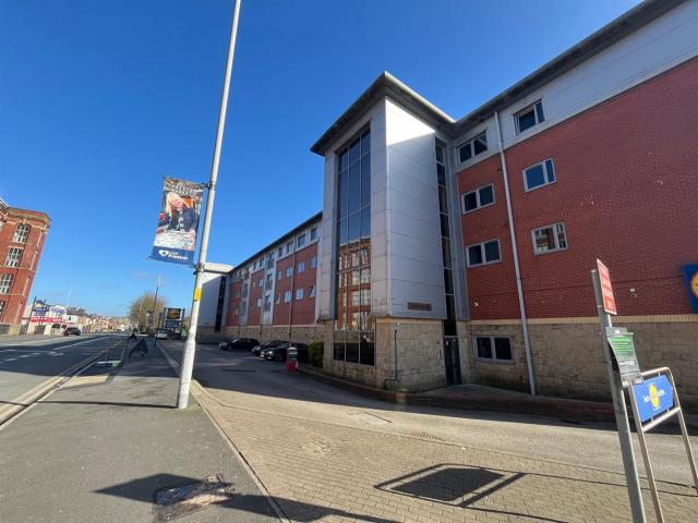 Flat for rent in Fishwick, Higher Bartle