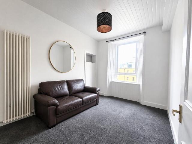 Flat for rent in Chesser, Slateford