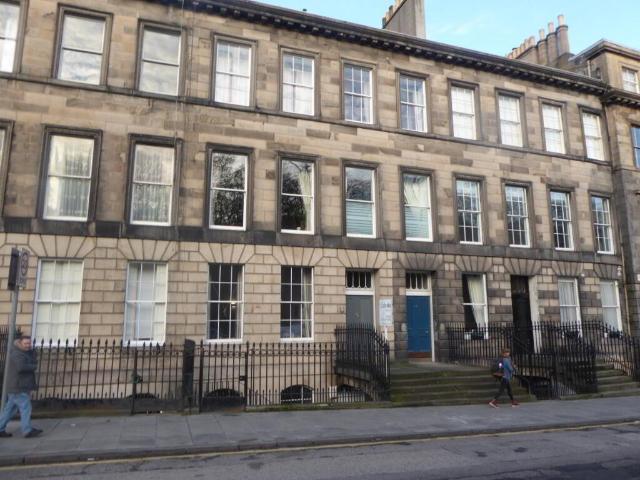 Flat for rent in Chesser, Slateford