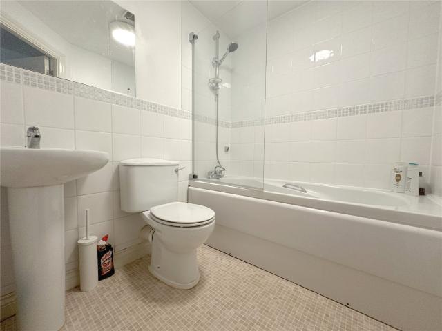 Flat for rent in Watergate, Devon