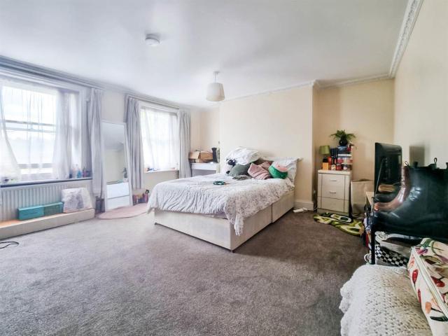 Flat for rent in Chatham