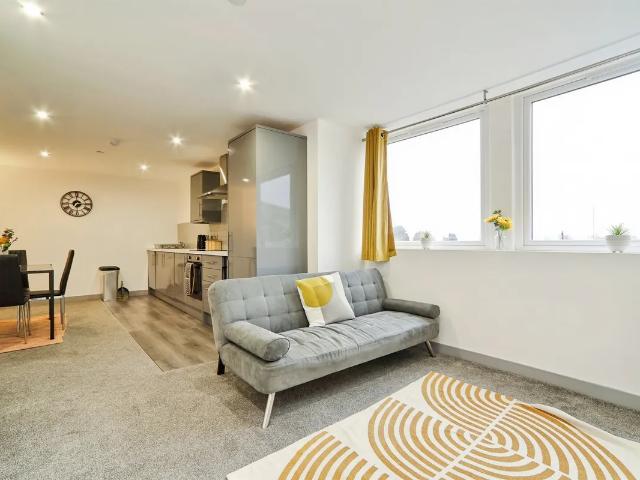 Flat for rent in Henshaw, Yeadon