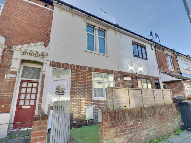 Flat for rent in Buckland, City Of Portsmouth