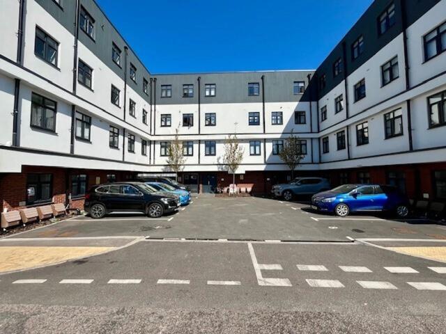 Flat for rent in Walton, Aylesbury