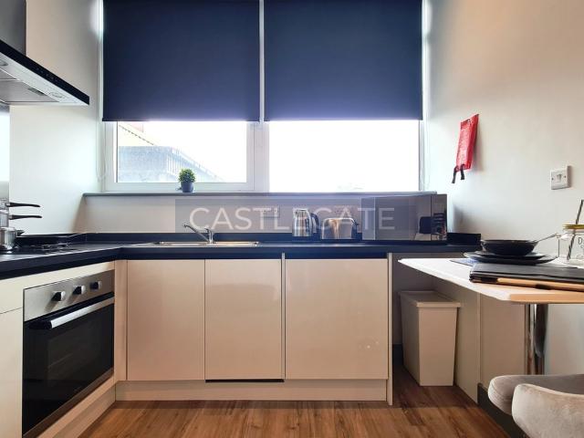 Flat for rent in Huddersfield, Kirklees