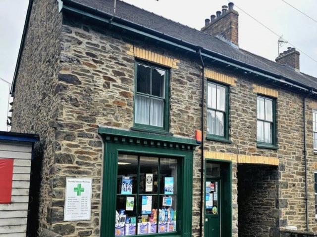 Flat for rent in Ceulanamaesmawr, Tal-y-bont