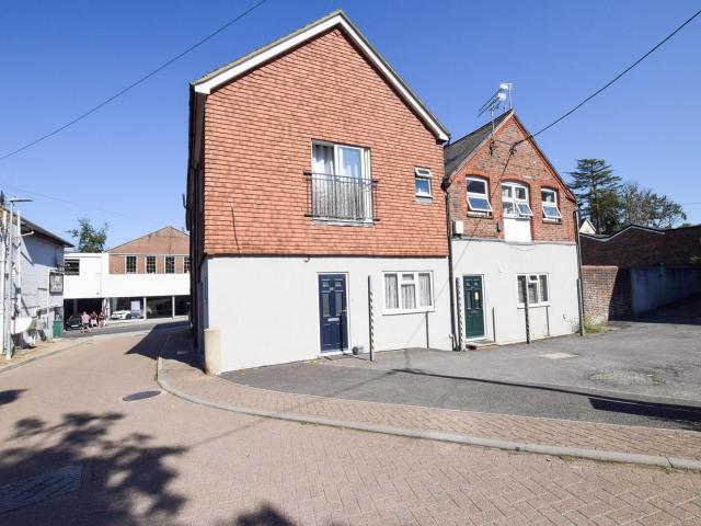 Flat for rent in Uckfield, Cross In Hand
